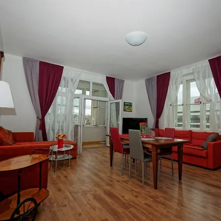 Spacious View Apartment *